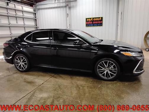 2021 Toyota Camry Hybrid XLE