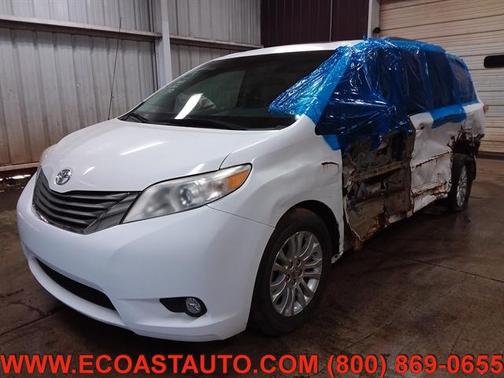 2012 Toyota Sienna XLE
