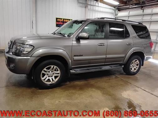 2005 Toyota Sequoia SR5