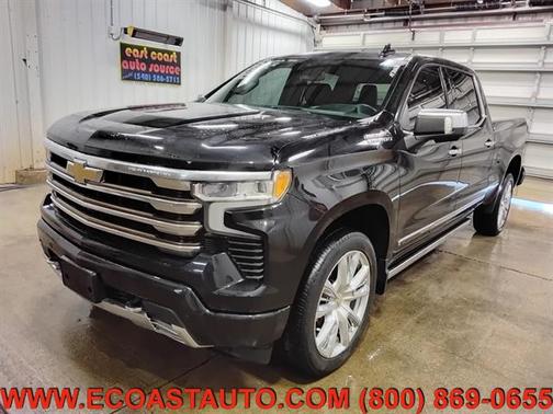 Black 2022 Chevrolet Silverado 1500 High Country
