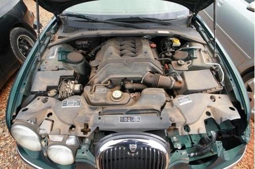 Photo 4 of 12 of 2003 Jaguar S-Type 4.2
