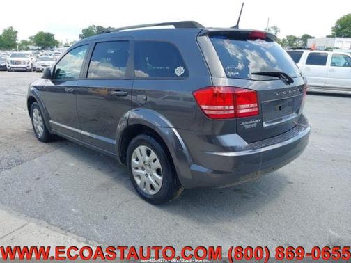 Olive Green Pearlcoat 2018 Dodge Journey SE