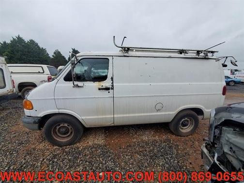 Usado Cargo Vans under $3,000 en venta 