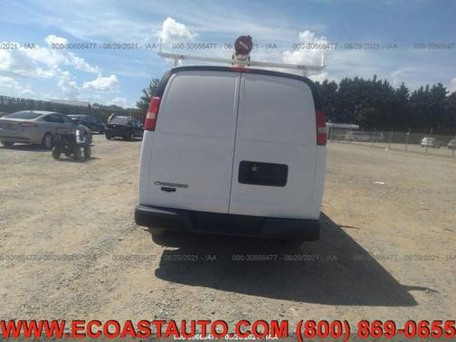 Photo 5 of 10 of 2008 Chevrolet Express 2500 Cargo