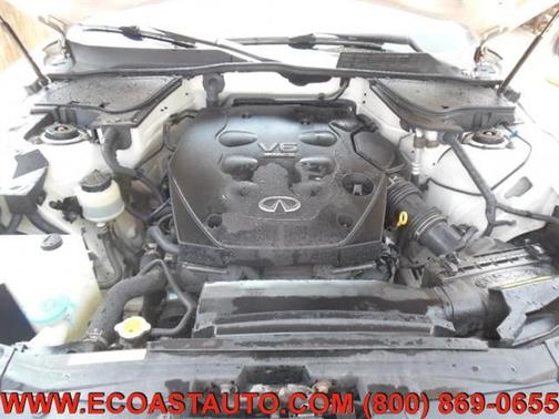 Photo 4 of 12 of 2004 INFINITI FX35 Base (A5)