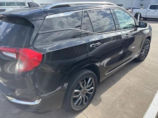2022 GMC Terrain Denali