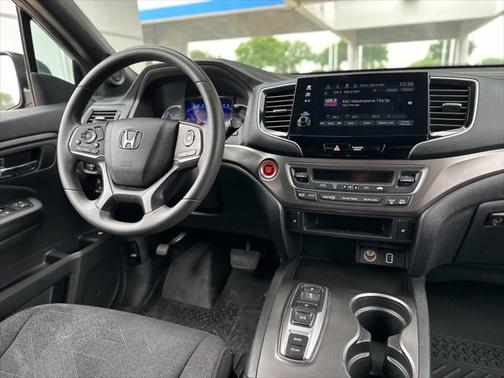 2022 Honda Pilot 2WD Sport