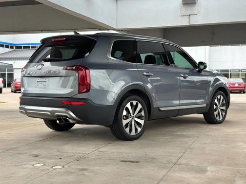 2020 Kia Telluride S