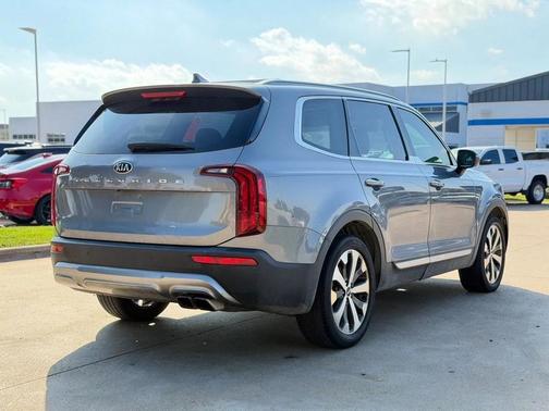 2020 Kia Telluride S