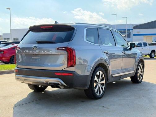 2020 Kia Telluride S