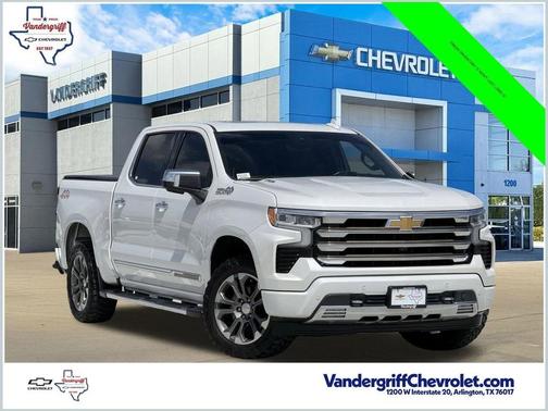 Iridescent Pearl Tricoat 2022 Chevrolet Silverado 1500 High Country