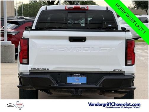 Summit White 2023 Chevrolet Colorado Z71