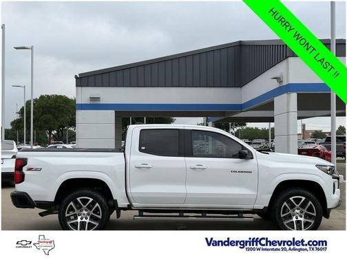 Summit White 2023 Chevrolet Colorado Z71