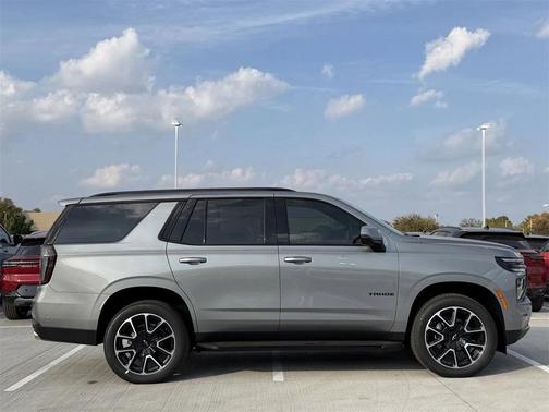 2026 Chevrolet Tahoe 4WD RST