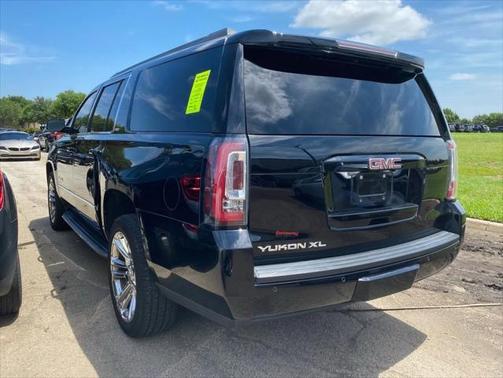 2019 GMC Yukon XL SLT