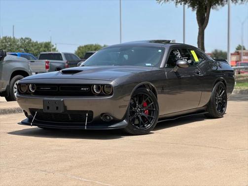 2016 Dodge Challenger SRT 392