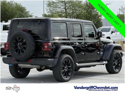 Black Clearcoat 2022 Jeep Wrangler Unlimited 4xe Sahara