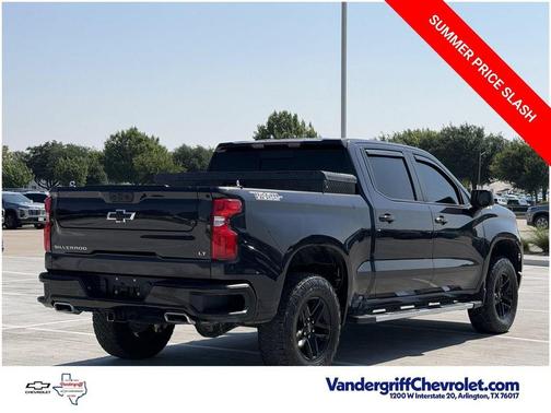 Dark Ash Metallic 2024 Chevrolet Silverado 1500 LT Trail Boss