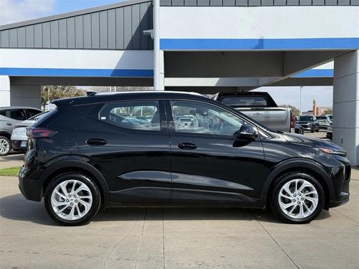 2023 Chevrolet Bolt EUV FWD LT
