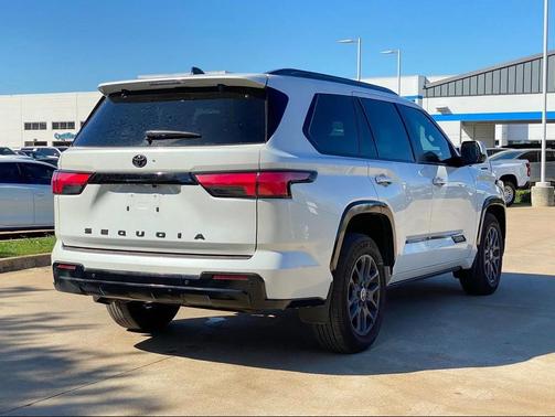 2024 Toyota Sequoia SR5