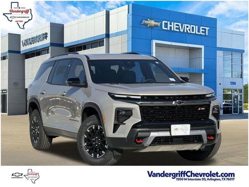 Sandstone Gray 2026 Chevrolet Traverse AWD Z71