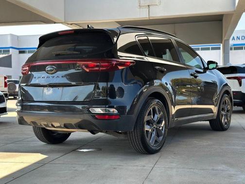 2022 Kia Sportage S