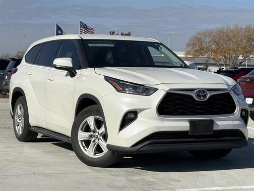 2020 Toyota Highlander LE
