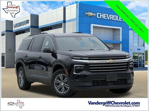 Mosaic Black Metallic 2025 Chevrolet Traverse LT