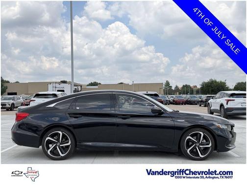 Crystal Black Pearl 2022 Honda Accord Hybrid Sport