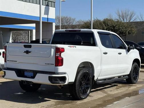 2024 Chevrolet Silverado 1500 Custom