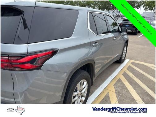 Sterling Gray Metallic 2023 Chevrolet Traverse LS