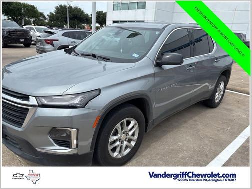 Sterling Gray Metallic 2023 Chevrolet Traverse LS