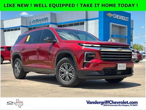 2025 Chevrolet Traverse LT
