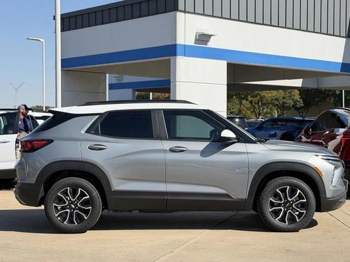 Sterling Gray Metallic 2026 Chevrolet Trailblazer ACTIV