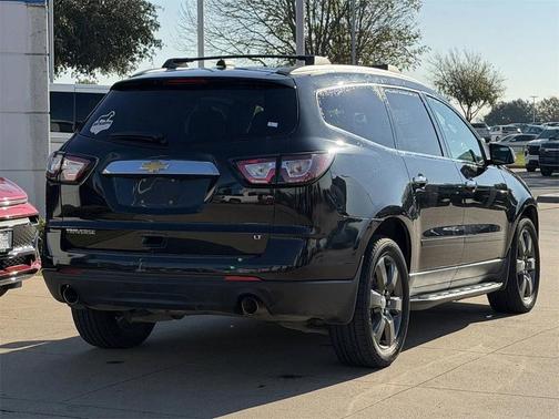 2017 Chevrolet Traverse 2LT