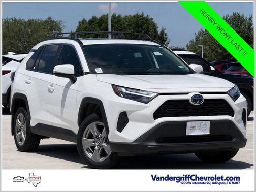 Ice Cap 2024 Toyota RAV4 Hybrid XLE