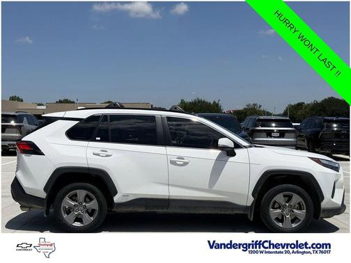 Ice Cap 2024 Toyota RAV4 Hybrid XLE