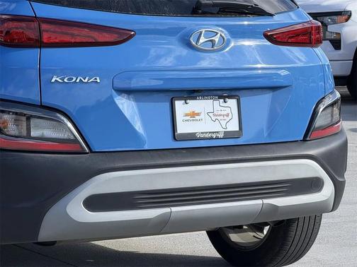 2023 Hyundai KONA SEL