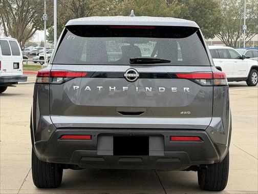 2023 Nissan Pathfinder S 4WD