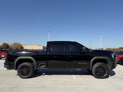 2024 GMC Sierra 2500 AT4