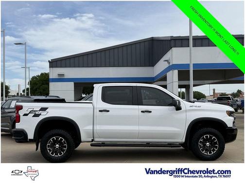 Summit White 2024 Chevrolet Silverado 1500 ZR2