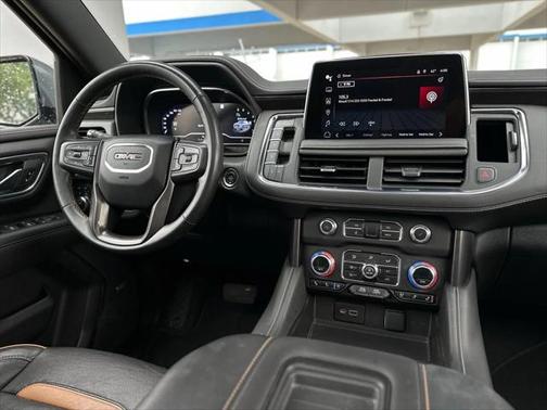 2023 GMC Yukon XL 4WD AT4