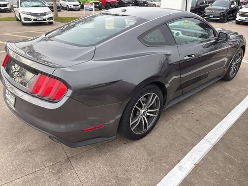 2016 Ford Mustang EcoBoost