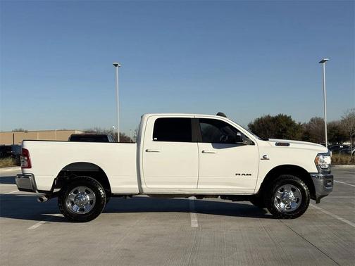 2022 RAM 2500 Big Horn Crew Cab 4x4 6'4' Box