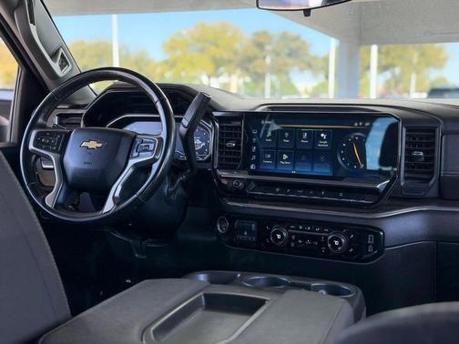 2024 Chevrolet Silverado 2500 LT