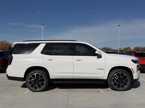 2026 Chevrolet Tahoe 4WD RST
