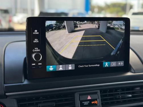 2025 Honda Pilot Touring 8-Passenger