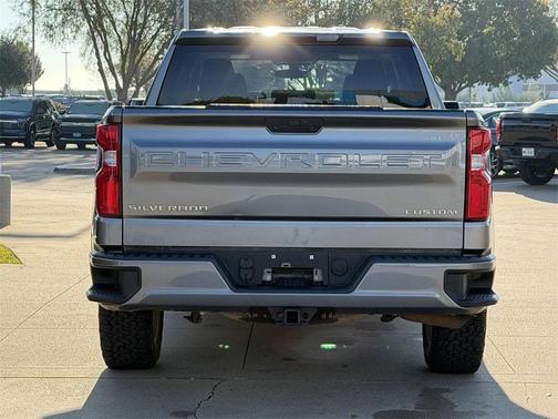2021 Chevrolet Silverado 1500 Custom