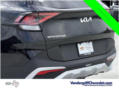 Ebony Black 2025 Kia Sportage LX