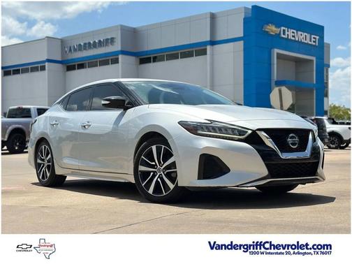 2022 Nissan Maxima SV Xtronic CVT